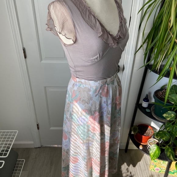 Pastel Cottagecore Floral Skirt - Picture 4 of 6